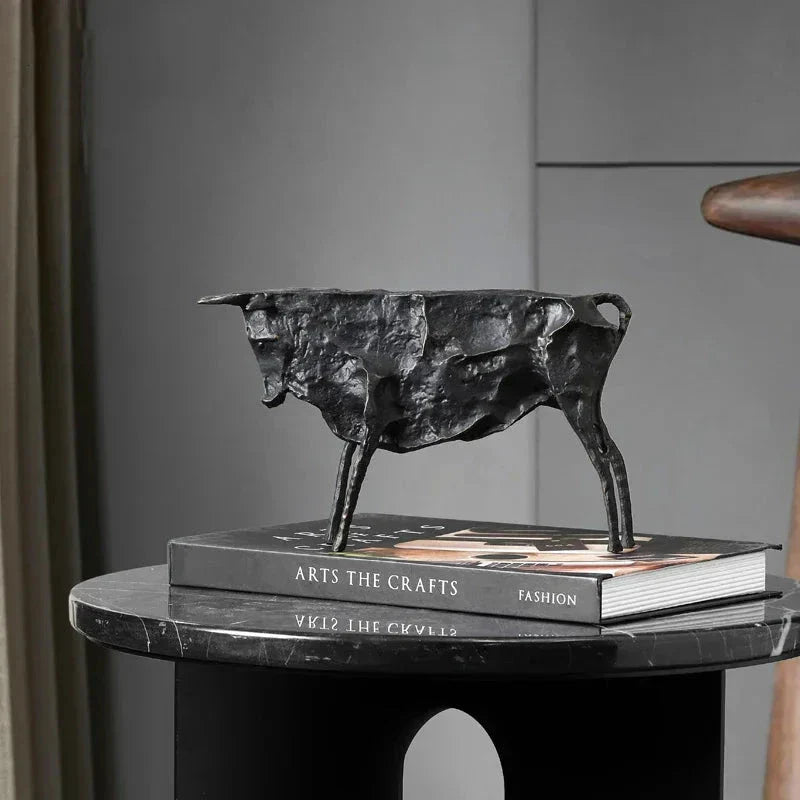 Escultura Abstrata de Touro - eFlix